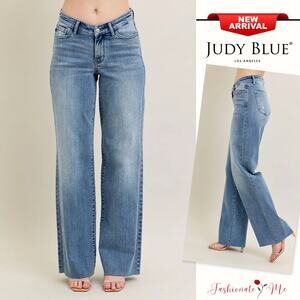 Judy Blue Mid Rise V-Front Waistband Medium Washed Wide Leg Baggy Denim Jeans